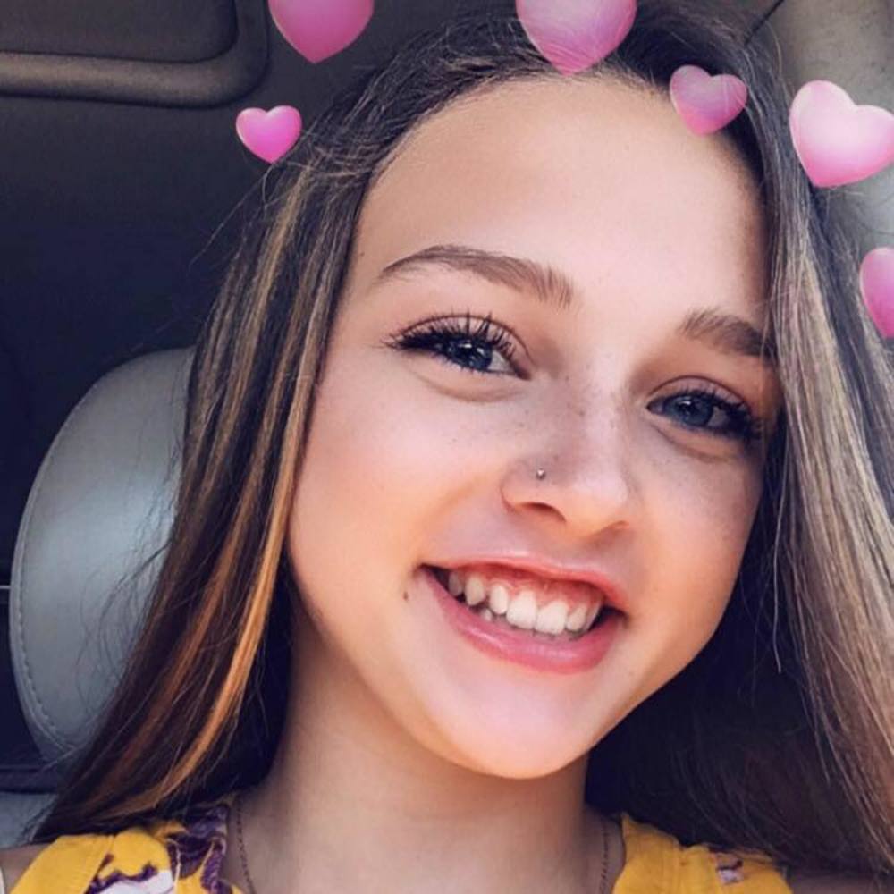 Meet your Posher, Alexis